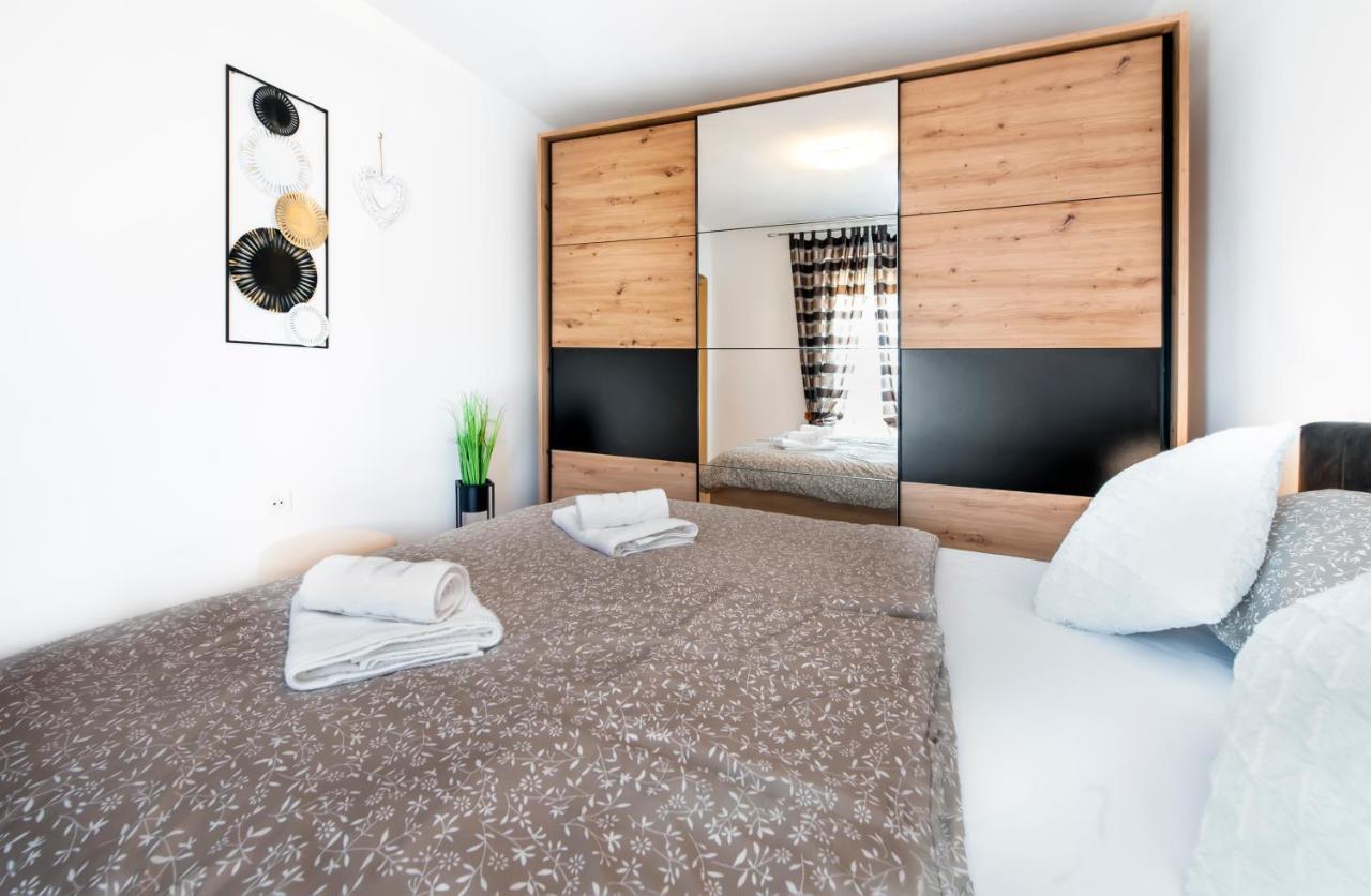 Lea'S Apartment Rovinj Exterior photo